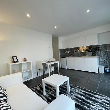 Appartement Design & Confort - Parking - Proche Gare